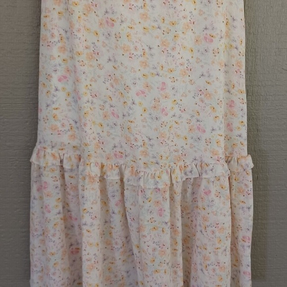 Bcbgeneration Floral Ruffle Strap Tiered Maxi Dress In Whimsical Fields Size 12 - Picture 5 of 7